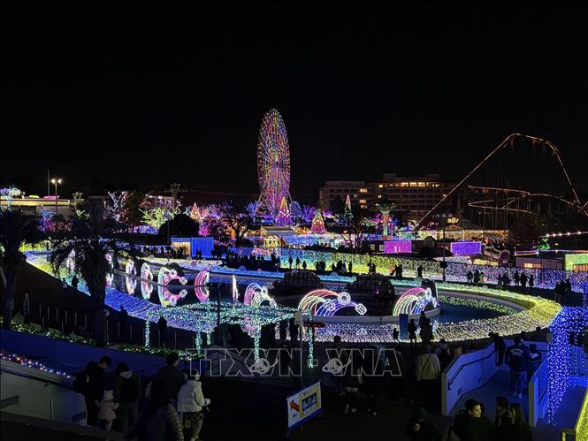 Jewellumination là sự kiện chiếu sáng lấy cảm hứng trang trí từ những viên đá quý. Ảnh: Xuân Giao – PV TTXVN tại Nhật Bản