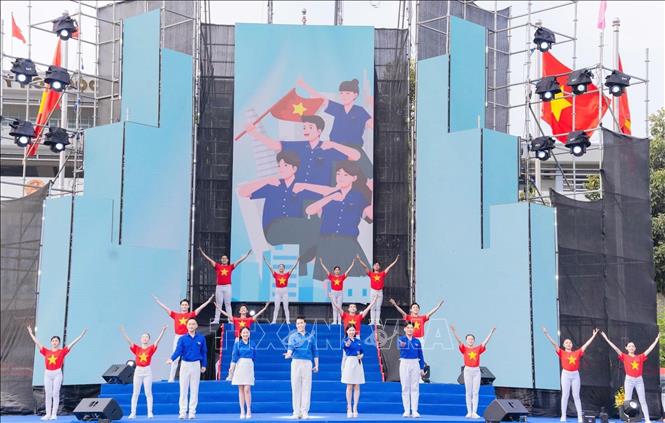 Một tiết mục văn nghệ khai mạc Ngày hội. Ảnh: Thu Hương - TTXVN