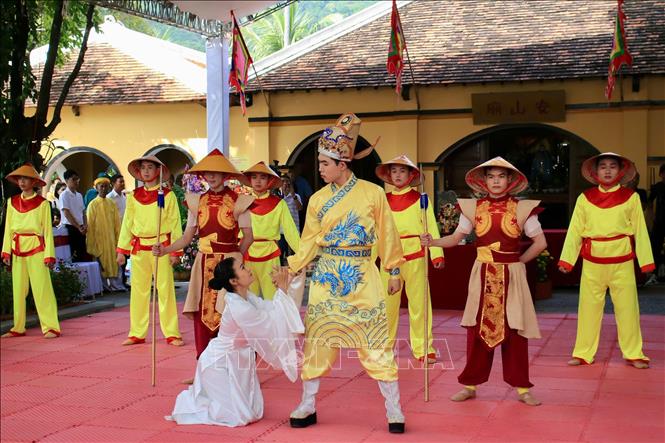 Màn múa khai lễ tái hiện về cuộc đời Bà Phi Yến. Ảnh: TTXVN phát