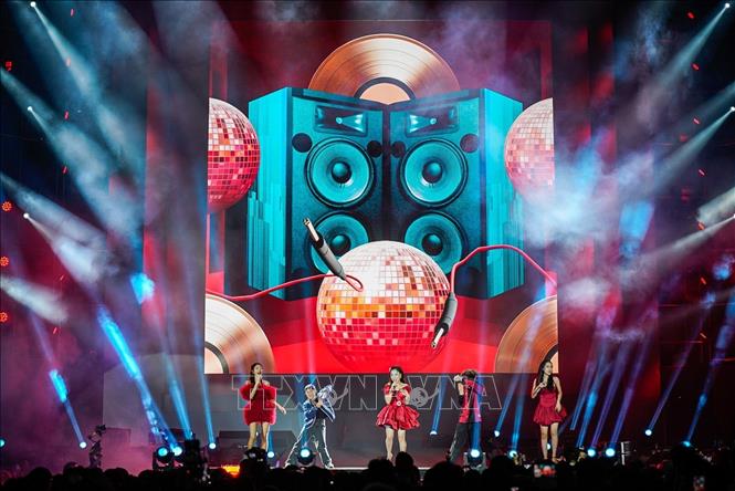 Biểu diễn nghệ thuật tại Chương trình. Ảnh: Khánh Hoà - TTXVN