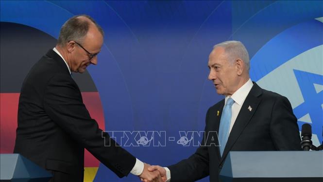 Thủ tướng Israel Benjamin Netanyahu và Thủ tướng Đức Friedrich Merz trong cuộc họp báo ở Jerusalem, ngày 7/12/2025. Ảnh: TTXVN phát