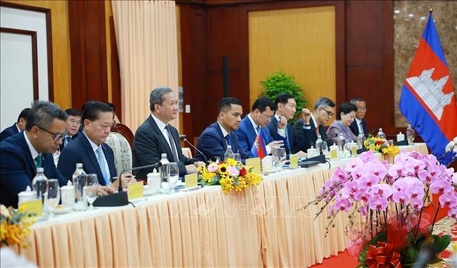 Prime Minister Hun Manet and the Cambodian delegation at the talks. VNA Photo: Dương Giang