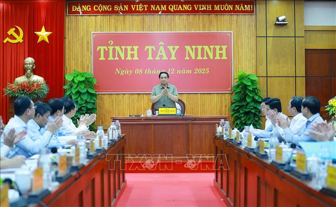 Thủ tướng Phạm Minh Chính làm việc với Ban Thường vụ Tỉnh uỷ Tây Ninh. Ảnh: Dương Giang-TTXVN
