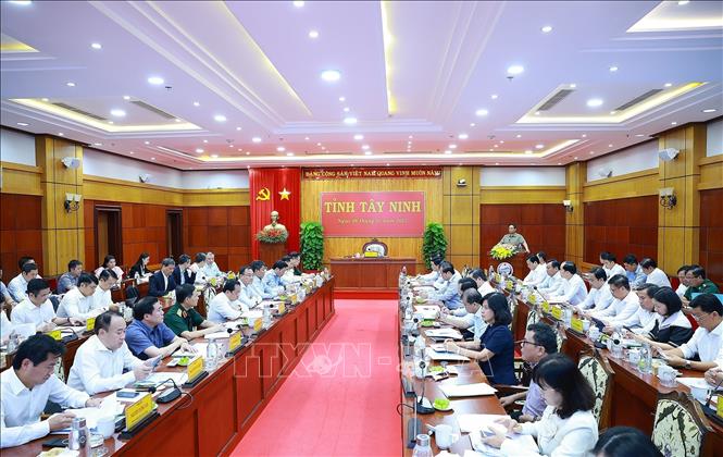 Thủ tướng Phạm Minh Chính làm việc với Ban Thường vụ Tỉnh uỷ Tây Ninh. Ảnh: Dương Giang-TTXVN
