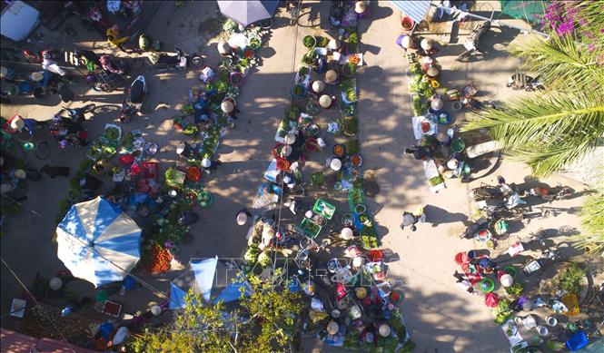 Chợ Đình Vân nhìn từ trên cao. Ảnh: Việt Hùng

