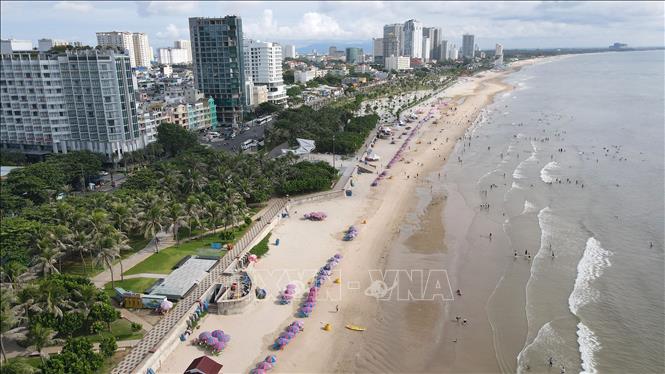Dự án công viên biển Bãi Sau, phường Vũng Tàu, TP. Hồ Chí Minh được xây dựng thành công viên công cộng phục vụ nhu cầu vui chơi, giải trí, văn hóa, ẩm thực của người dân và du khách. Ảnh: Huỳnh Sơn-TTXVN