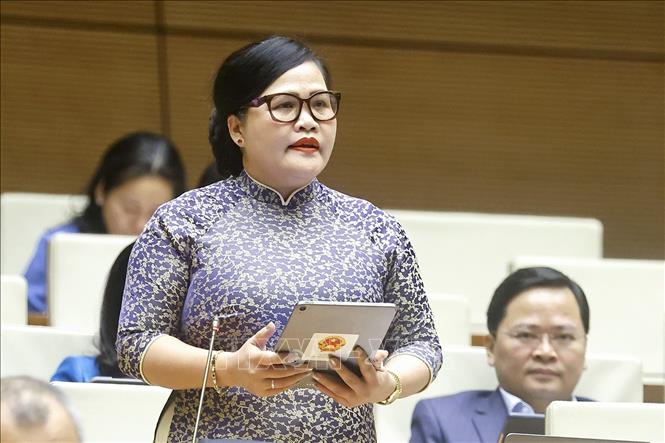 Đại biểu Quốc hội TP Huế Nguyễn Thị Sửu phát biểu. Ảnh: Doãn Tấn - TTXVN