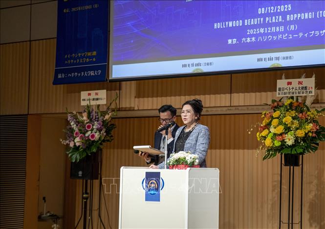 Bà Tống Thị Kim Giao, Chủ tịch VJBA phát biểu khai mạc “Ngày doanh nghiệp Việt Nam - Nhật Bản 2025”. Ảnh: Xuân Giao - PV TTXVN tại Nhật Bản