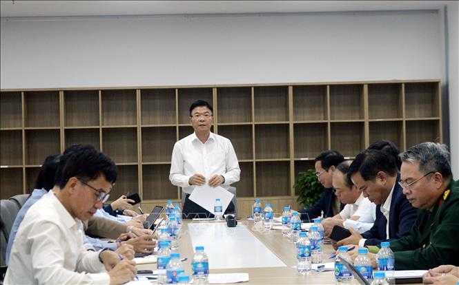 Phó Thủ tướng Chính phủ Lê Thành Long phát biểu kết luận buổi làm việc. Ảnh: Nguyễn Chinh - TTXVN