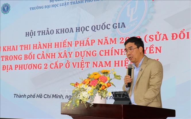 Tiến sĩ Lê Trường Sơn, Hiệu trưởng Trường Đại học Luật Thành phố Hồ Chí Minh phát biểu tại hội thảo. Ảnh: Thanh Vũ-TTXVN