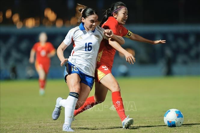 Nỗ lực của Huỳnh Như nhưng không thành công. Ảnh: Minh Quyết - PV TTXVN tại Thái Lan