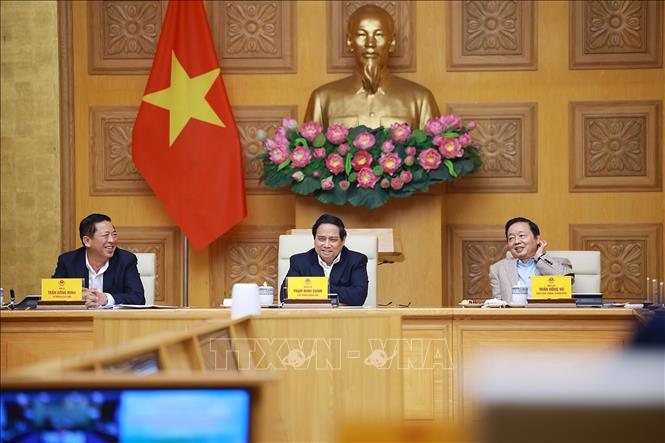 Thủ tướng Phạm Minh Chính chủ trì phiên họp thứ 22 của Ban Chỉ đạo Nhà nước các công trình, dự án quan trọng quốc gia, trọng điểm ngành giao thông vận tải. Ảnh: Dương Giang-TTXVN
