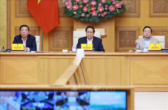 Thủ tướng Phạm Minh Chính chủ trì phiên họp thứ 22 của Ban Chỉ đạo Nhà nước các công trình, dự án quan trọng quốc gia, trọng điểm ngành giao thông vận tải. Ảnh: Dương Giang-TTXVN
