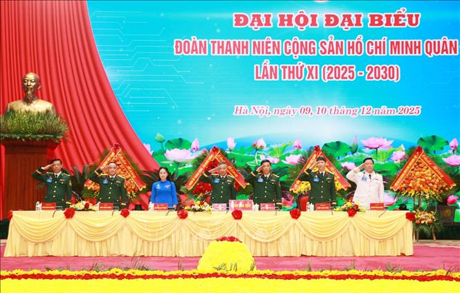 Đoàn Chủ tịch điều hành Đại hội. Ảnh: Trọng Đức - TTXVN.