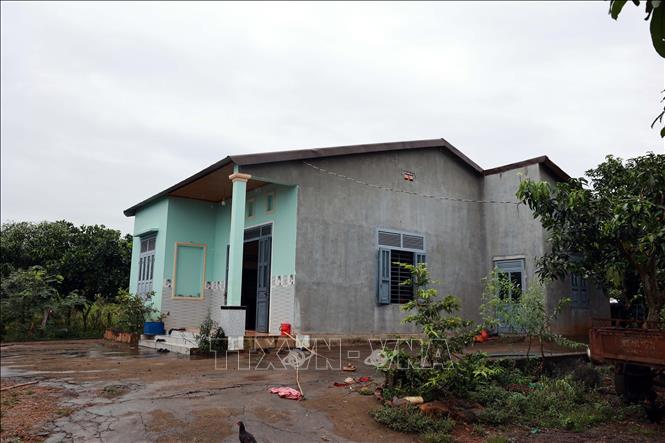 Nhà của một hộ dân có đất thuộc diện thu hồi để xây dựng hồ Đắk Gang bị xác định xây dựng trên đất nông nghiệp. Ảnh: Hưng Thịnh – TTXVN