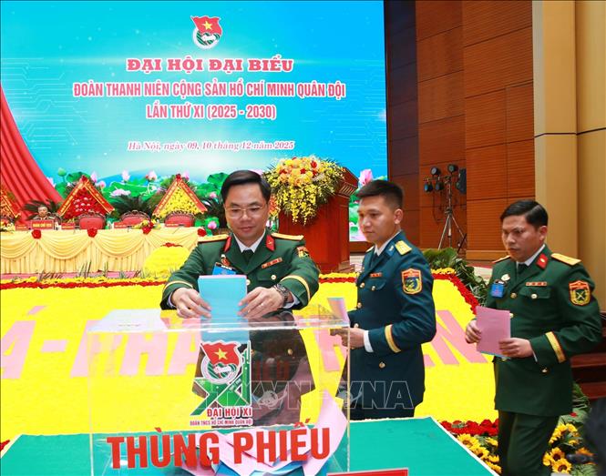 Đại hội bỏ phiếu bầu đoàn đại biểu đi dự Đại hội Đại biểu toàn quốc Thanh niên Cộng sản Hồ Chí Minh lần thứ 13.  Ảnh: Trọng Đức - TTXVN.