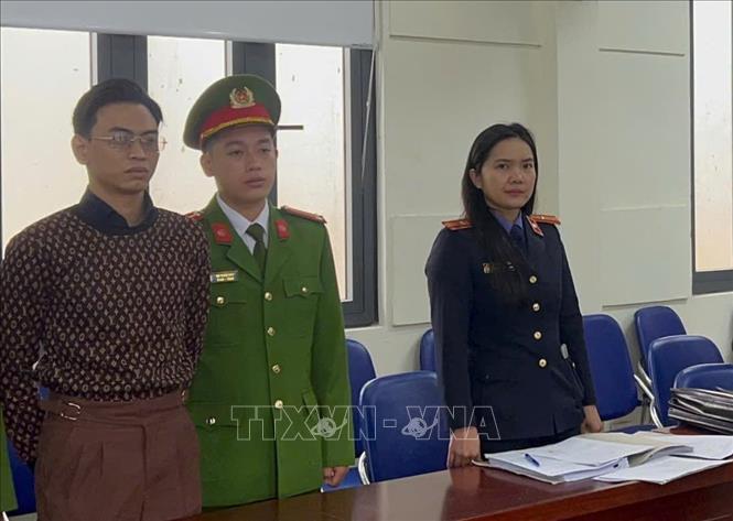 Đối tượng Nguyễn Văn Thiên tại cơ quan Công an. Ảnh: TTXVN phát