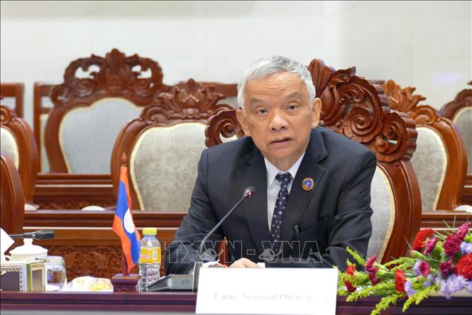 Đồng chí Sommad Pholsena, Phó Chủ tịch Quốc hội Lào, Chủ tịch Ủy ban Hòa bình và Đoàn kết Lào, phát biểu. Ảnh: Xuân Tú - PV TTXVN tại Lào