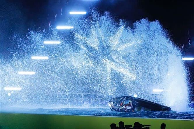 A water art performance at SEA Games 33 opening ceremony. VNA Photo: Minh Quyết