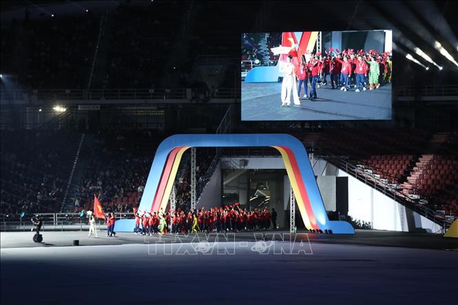 Đoàn thể thao Việt Nam tại lễ khai mạc SEA Games 33. Ảnh: Minh Quyết - PV TTXVN từ Thái Lan