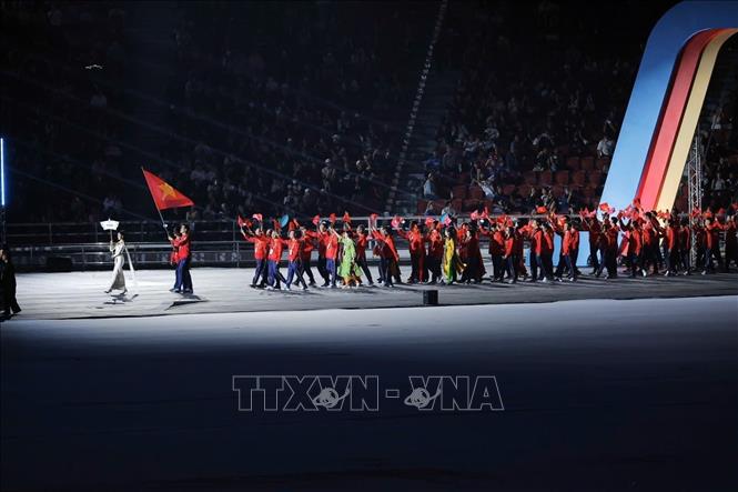Đoàn thể thao Việt Nam tại lễ khai mạc SEA Games 33. Ảnh: Minh Quyết - PV TTXVN từ Thái Lan