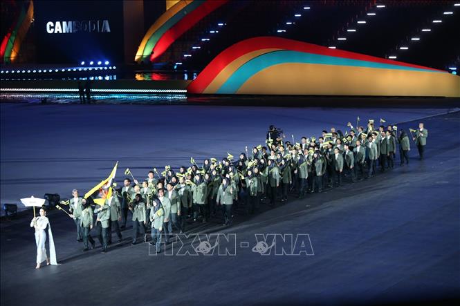 Đoàn thể thao Brunei dự lễ khai mạc SEA Games 33. Ảnh: Minh Quyết - PV TTXVN từ Thái Lan