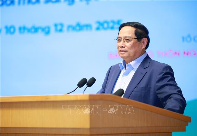 Thủ tướng Phạm Minh Chính phát biểu tại Hội nghị Thủ tướng Chính phủ đối thoại với nông dân năm 2025. Ảnh: Dương Giang-TTXVN 
