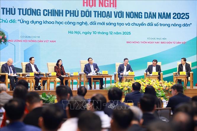 Thủ tướng Phạm Minh Chính đối thoại với nông dân năm 2025. Ảnh: Dương Giang-TTXVN 