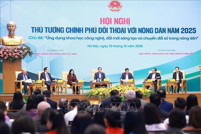 Thủ tướng Phạm Minh Chính đối thoại với nông dân năm 2025. Ảnh: Dương Giang-TTXVN 