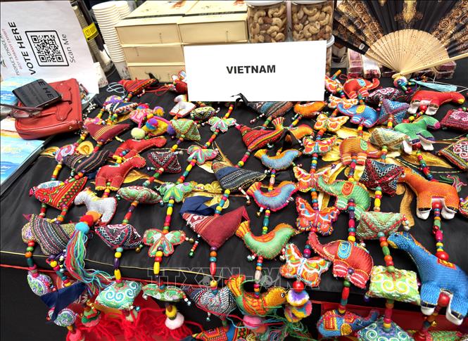 Sản phẩm thủ công mỹ nghệ đặc sắc của Việt Nam. Ảnh: Ngọc Quang - PV TTXVN tại Mỹ