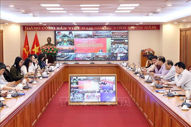 Đảng ủy Thông tấn xã Việt Nam tham dự hội nghị nghiên cứu, học tập, quán triệt, tuyên truyền và triển khai thực hiện Nghị quyết Đại hội đại biểu Đảng bộ Chính phủ lần I tại số 5 Lý Thường Kiệt, Hà Nội. Ảnh: TTXVN