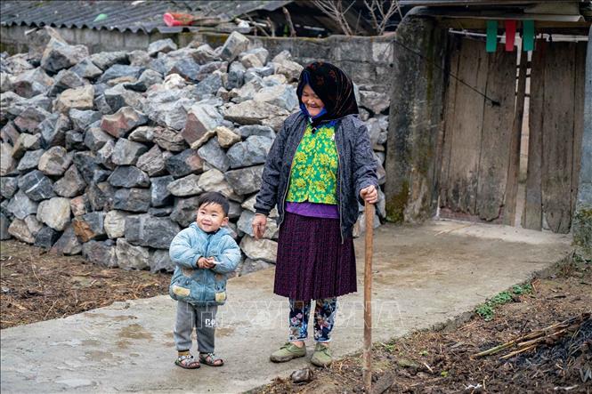 Nét đẹp của con người kết hợp cảnh sắc nơi đây cũng là một điểm thu hút du khách. Ảnh: Khánh Hoà - TTXVN 