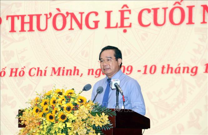 Ông Nguyễn Văn Được, Chủ tịch UBND Thành phố Hồ Chí Minh, phát biểu trong phiên chất vấn và trả lời chất vấn. Ảnh: Xuân Khu-TTXVN