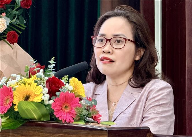 Bà Vũ Thị Minh Ngọc, Trưởng Phòng Hạ tầng thương mại, Cục Quản lý và Phát triển thị trường trong nước, Bộ Công Thương phát biểu tại hội nghị. Ảnh: Thanh Sang-TTXVN