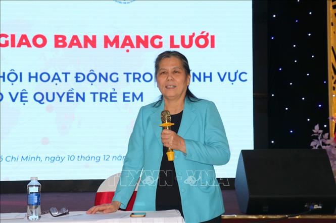 Bà Nguyễn Thị Thanh Hòa, Chủ tịch Hội Bảo vệ Quyền trẻ em Việt Nam phát biểu tại hội nghị. Ảnh: Thanh Vũ-TTXVN
