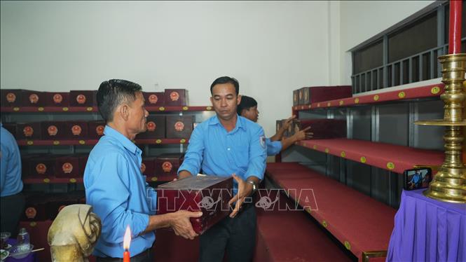 Hài cốt liệt sĩ được bảo quản tại Nghĩa trang liệt sĩ Đồi 82 (Tân Biên) chờ thực hiện nghi thức truy điệu, an táng. Ảnh: Minh Phú – TTXVN