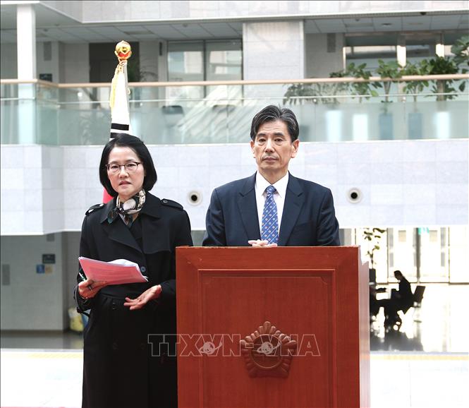 Phó Chủ tịch điều hành Hiệp hội giao lưu văn hóa - kinh tế Hàn - Việt (KOVECA) Kwon Sung-tack phát biểu về ý tưởng tổ chức triển lãm. Ảnh: Khánh Vân - PV TTXVN tại Hàn Quốc