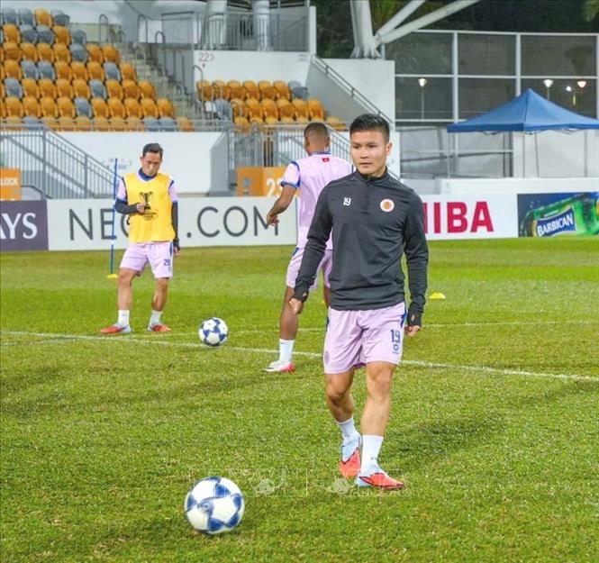 Tiền vệ Quang Hải tại buổi tập của CLB Công an Hà Nội. Ảnh: TTXVN phát