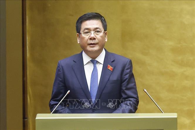 Bộ trưởng Bộ Công Thương Nguyễn Hồng Diên phát biểu. Ảnh: Doãn Tấn - TTXVN