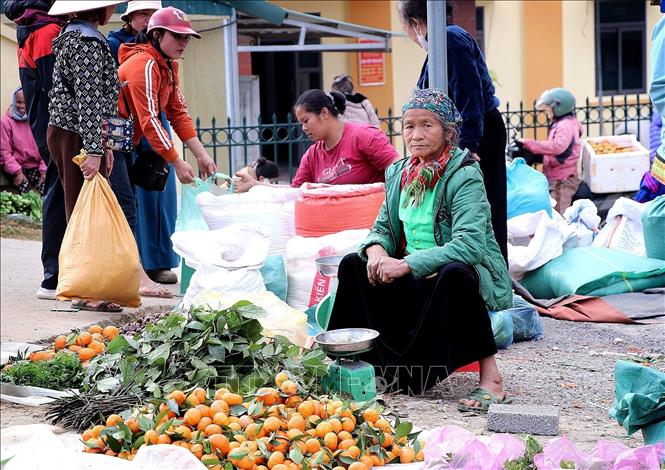 Người dân vùng cao Lũng Vân luôn giữ gìn bản sắc văn hóa người Mường. Ảnh: Thanh Hải - TTXVN