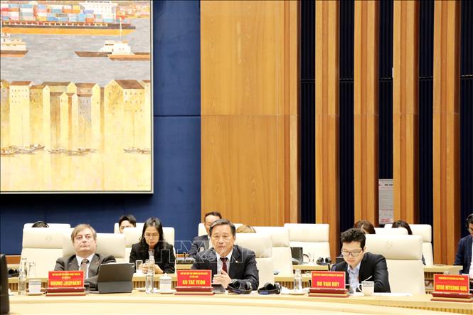 Ông Ko Tae Yeon, Chủ tịch Hiệp hội thương mại Hàn Quốc tại Việt Nam, phát biểu tại Hội nghị. Ảnh: Mạnh Tú - TTXVN