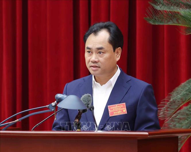 Đồng chí Trịnh Việt Hùng, Uỷ viên Dự khuyết Trung ương Đảng, Bí thư Tỉnh uỷ Lào Cai trình bày tham luận tại hội nghị. Ảnh: Phương Hoa – TTXVN