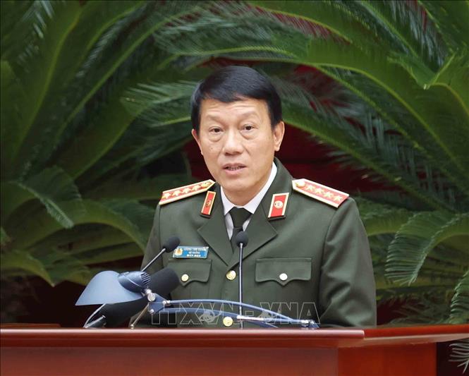 Đồng chí Lương Tam Quang, Uỷ viên Bộ Chính trị, Bộ trưởng Bộ Công an phát biểu tại hội nghị. Ảnh: Phương Hoa – TTXVN