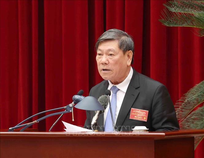 Đồng chí Trần Văn Rón, Uỷ viên Trung ương Đảng, Phó Chủ nhiệm Thường trực Uỷ ban Kiểm tra Trung ương trình bày tham luận tại hội nghị. Ảnh: Phương Hoa – TTXVN