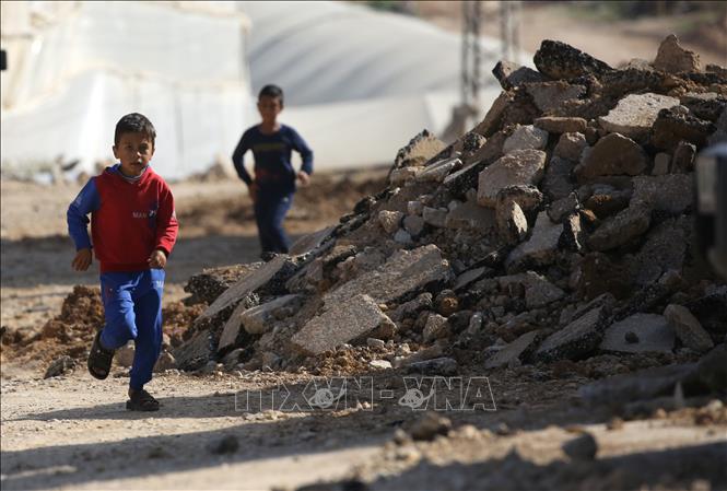 Các em nhỏ tại thị trấn Tammun, phía Nam Tubas, Bờ Tây. Ảnh: THX/TTXVN