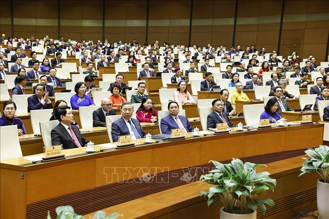 Tổng Bí thư Tô Lâm cùng các đồng chí lãnh đạo, nguyên lãnh đạo Đảng, Nhà nước và đại biểu dự bế mạc kỳ họp. Ảnh: Doãn Tấn - TTXVN