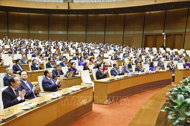 Tổng Bí thư Tô Lâm cùng các đồng chí lãnh đạo, nguyên lãnh đạo Đảng, Nhà nước và đại biểu dự bế mạc kỳ họp. Ảnh: Doãn Tấn - TTXVN