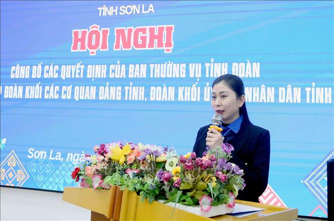 Phó Chủ tịch Ủy ban Mặt trận Tổ quốc Việt Nam tỉnh, Bí thư Tỉnh đoàn Sơn La Cầm Thị Huyền Trang phát biểu. Ảnh: Quang Quyết - TTXVN