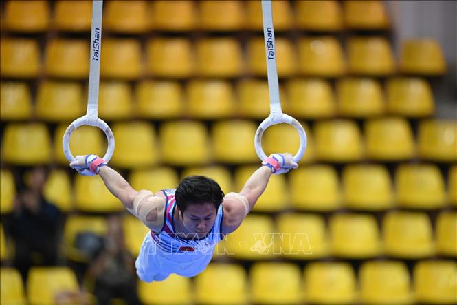 VĐV Nguyễn Văn Khánh Phong giành HCV nội dung vòng treo. Ảnh: TTXVN phát  