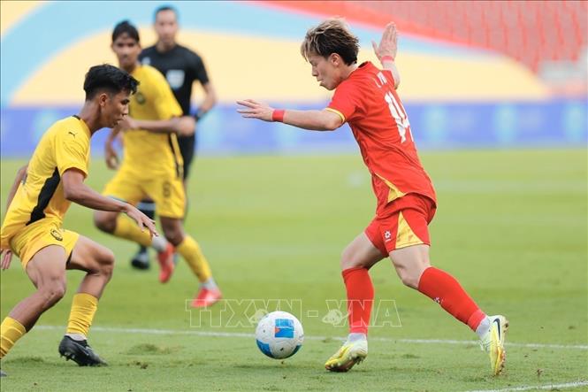 Pha tấn công của các cầu thủ U22 Việt Nam. Ảnh: Minh Quyết – PV TTXVN tại Thái Lan